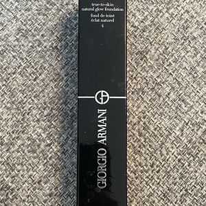 NEW IN BOX Giorgio Armani neo nude foundation in shade 4